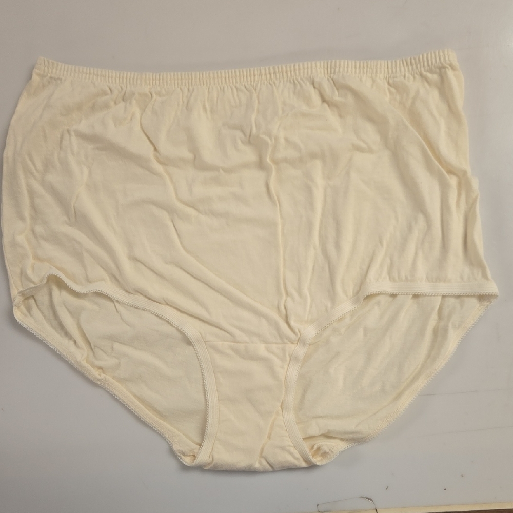 Vanity Fair Women's Full Coverage Panties NWOT 3 Pair